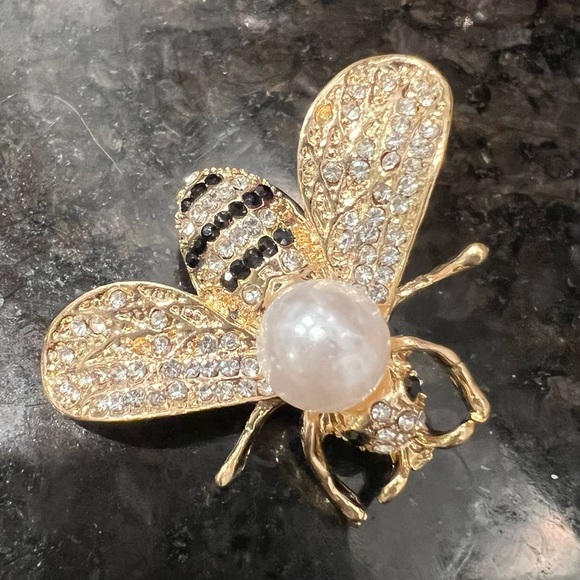 New Luxury designer, gold & black spinel bumblebee Brooch w Rhinestones & Pearls - Picture 3 of 8